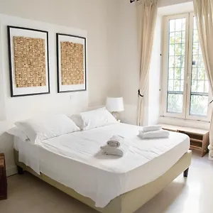 Casa E Per Vacanze Fienaroli 36 Apartment